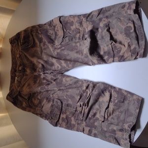 Carhartt Vintage Cotton Green Camo Capri Cargo Pants size 2